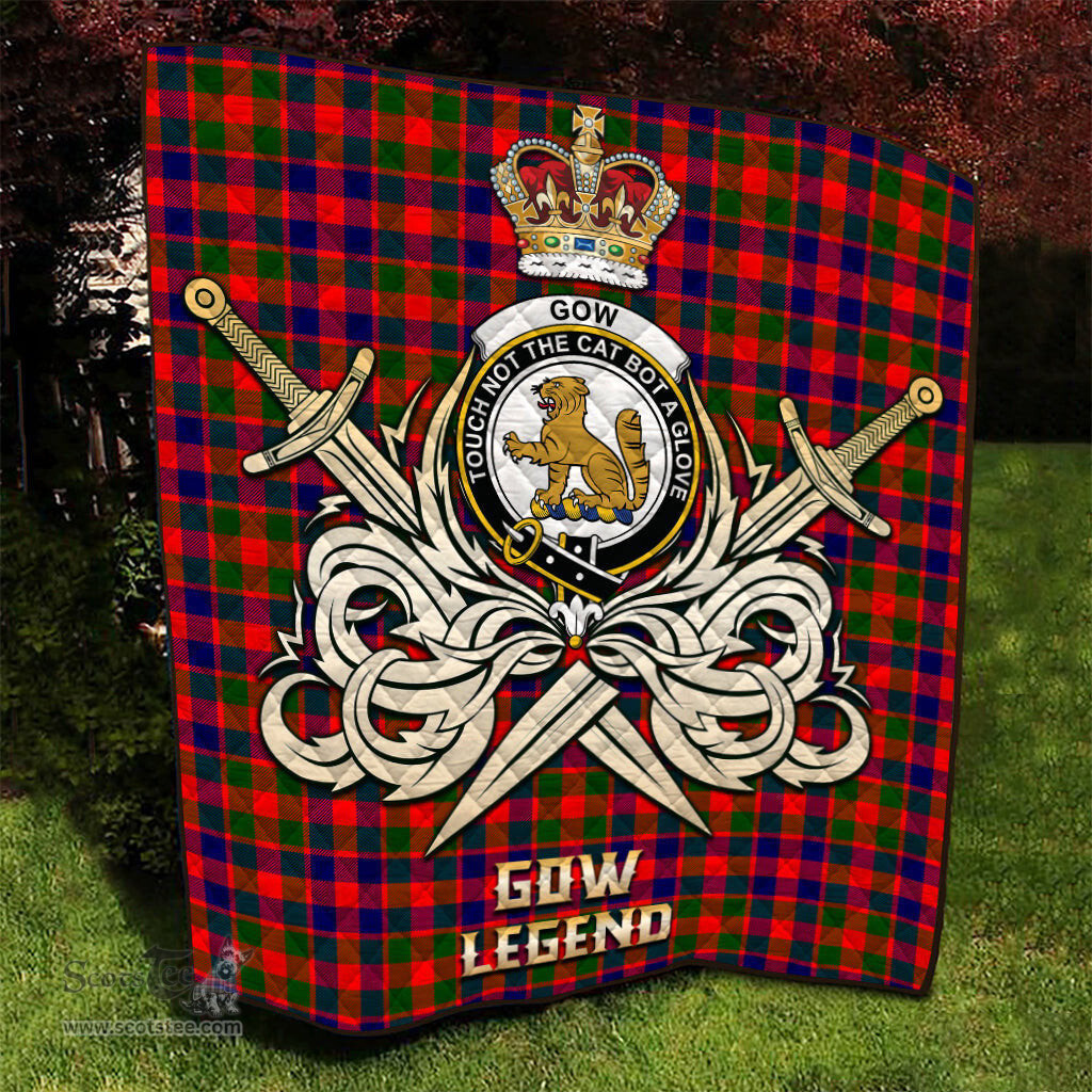 ScotsTee Shop Scottish Gow Modern Clan Crest Tartan Quilt The Golden Sword of Courageous Legacy Quilt