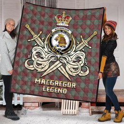 ScotsTee Shop Scottish MacGregor Hunting Ancient Clan Crest Tartan Quilt The Golden Sword of Courageous Legacy Quilt