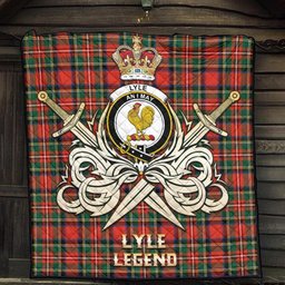 ScotsTee Shop Scottish Lyle Clan Crest Tartan Quilt The Golden Sword of Courageous Legacy Quilt