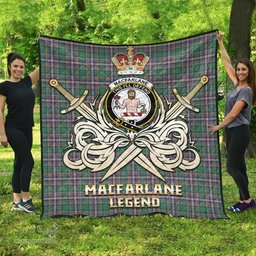ScotsTee Shop Scottish MacFarlane Hunting Ancient Clan Crest Tartan Quilt The Golden Sword of Courageous Legacy Quilt