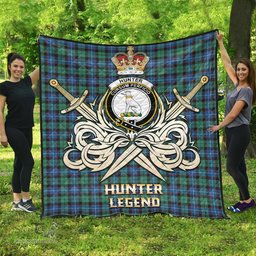 ScotsTee Shop Scottish Hunter Ancient Clan Crest Tartan Quilt The Golden Sword of Courageous Legacy Quilt