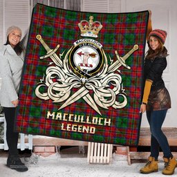 ScotsTee Shop Scottish MacCulloch Clan Crest Tartan Quilt The Golden Sword of Courageous Legacy Quilt