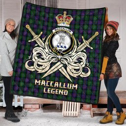 ScotsTee Shop Scottish MacCallum Clan Crest Tartan Quilt The Golden Sword of Courageous Legacy Quilt