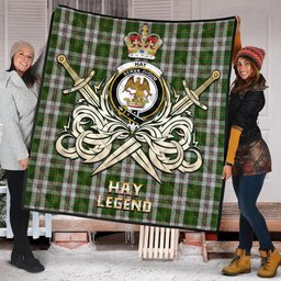 ScotsTee Shop Scottish Hay White Dress Clan Crest Tartan Quilt The Golden Sword of Courageous Legacy Quilt
