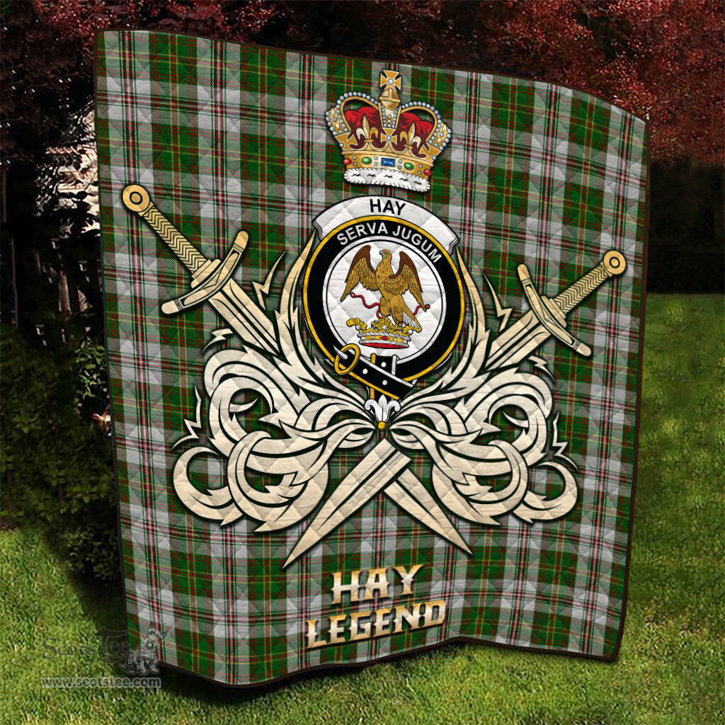 ScotsTee Shop Scottish Hay White Dress Clan Crest Tartan Quilt The Golden Sword of Courageous Legacy Quilt
