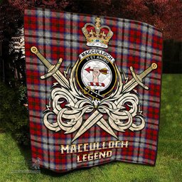 ScotsTee Shop Scottish MacCulloch Dress Clan Crest Tartan Quilt The Golden Sword of Courageous Legacy Quilt