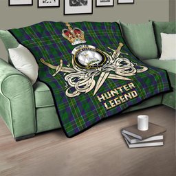 ScotsTee Shop Scottish Hunter of Hunterston Clan Crest Tartan Quilt The Golden Sword of Courageous Legacy Quilt