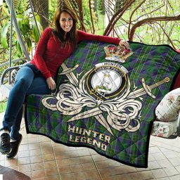 ScotsTee Shop Scottish Hunter of Hunterston Clan Crest Tartan Quilt The Golden Sword of Courageous Legacy Quilt