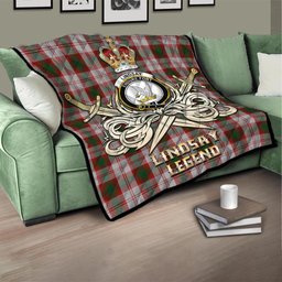 ScotsTee Shop Scottish Lindsay Dress Red Clan Crest Tartan Quilt The Golden Sword of Courageous Legacy Quilt