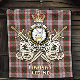 ScotsTee Shop Scottish Lindsay Dress Red Clan Crest Tartan Quilt The Golden Sword of Courageous Legacy Quilt