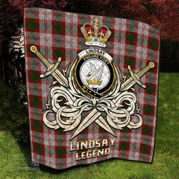 ScotsTee Shop Scottish Lindsay Dress Red Clan Crest Tartan Quilt The Golden Sword of Courageous Legacy Quilt