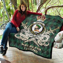 ScotsTee Shop Scottish MacAlpin Ancient Clan Crest Tartan Quilt The Golden Sword of Courageous Legacy Quilt