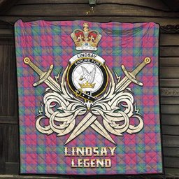 ScotsTee Shop Scottish Lindsay Ancient Clan Crest Tartan Quilt The Golden Sword of Courageous Legacy Quilt