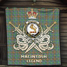 ScotsTee Shop Scottish MacIntosh Hunting Ancient Clan Crest Tartan Quilt The Golden Sword of Courageous Legacy Quilt