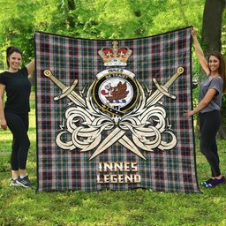 ScotsTee Shop Scottish Innes Dress Clan Crest Tartan Quilt The Golden Sword of Courageous Legacy Quilt