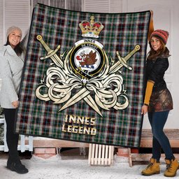 ScotsTee Shop Scottish Innes Dress Clan Crest Tartan Quilt The Golden Sword of Courageous Legacy Quilt