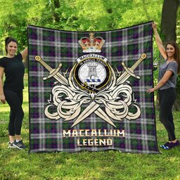 ScotsTee Shop Scottish MacCallum Dress Clan Crest Tartan Quilt The Golden Sword of Courageous Legacy Quilt