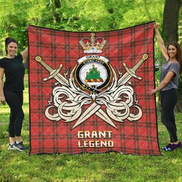 ScotsTee Shop Scottish Grant Weathered Clan Crest Tartan Quilt The Golden Sword of Courageous Legacy Quilt