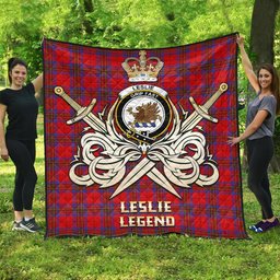 ScotsTee Shop Scottish Leslie Modern Clan Crest Tartan Quilt The Golden Sword of Courageous Legacy Quilt