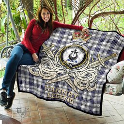 ScotsTee Shop Scottish Hannay Modern Clan Crest Tartan Quilt The Golden Sword of Courageous Legacy Quilt