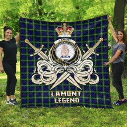 ScotsTee Shop Scottish Lamont Modern Clan Crest Tartan Quilt The Golden Sword of Courageous Legacy Quilt