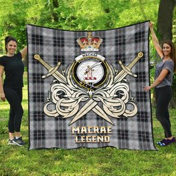 ScotsTee Shop Scottish MacRae Dress Clan Crest Tartan Quilt The Golden Sword of Courageous Legacy Quilt