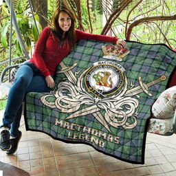 ScotsTee Shop Scottish MacThomas Ancient Clan Crest Tartan Quilt The Golden Sword of Courageous Legacy Quilt