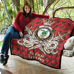 ScotsTee Shop Scottish Seton Modern Clan Crest Tartan Quilt The Golden Sword of Courageous Legacy Quilt