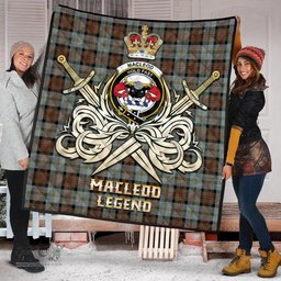 ScotsTee Shop Scottish MacLeod of Harris Weathered Clan Crest Tartan Quilt The Golden Sword of Courageous Legacy Quilt