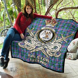 ScotsTee Shop Scottish Ralston Clan Crest Tartan Quilt The Golden Sword of Courageous Legacy Quilt