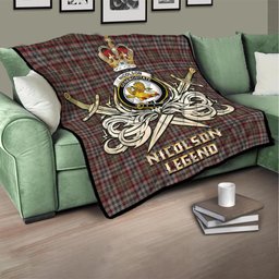 ScotsTee Shop Scottish Nicolson Hunting Weathered Clan Crest Tartan Quilt The Golden Sword of Courageous Legacy Quilt