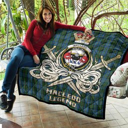 ScotsTee Shop Scottish MacLeod Green Clan Crest Tartan Quilt The Golden Sword of Courageous Legacy Quilt