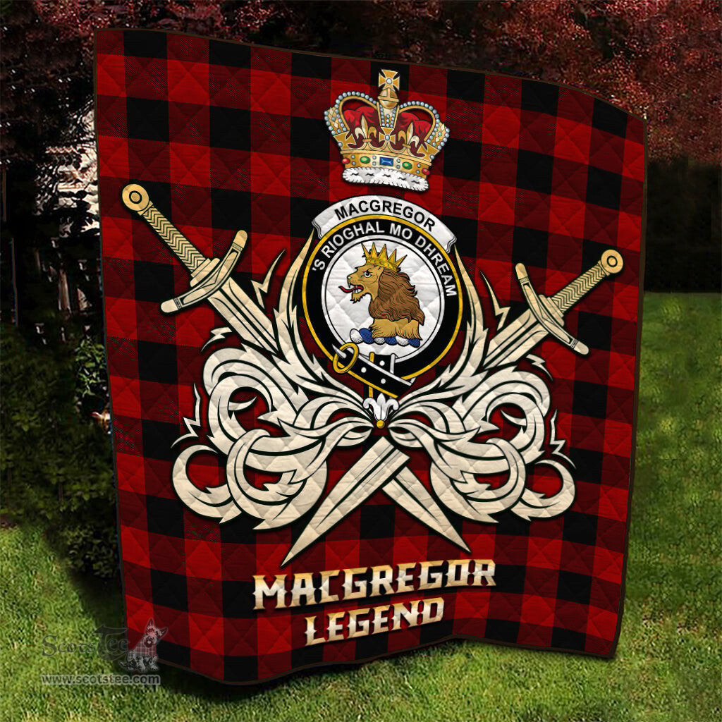 ScotsTee Shop Scottish Rob Roy Macgregor Clan Crest Tartan Quilt The Golden Sword of Courageous Legacy Quilt
