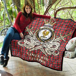 ScotsTee Shop Scottish Sinclair Modern Clan Crest Tartan Quilt The Golden Sword of Courageous Legacy Quilt
