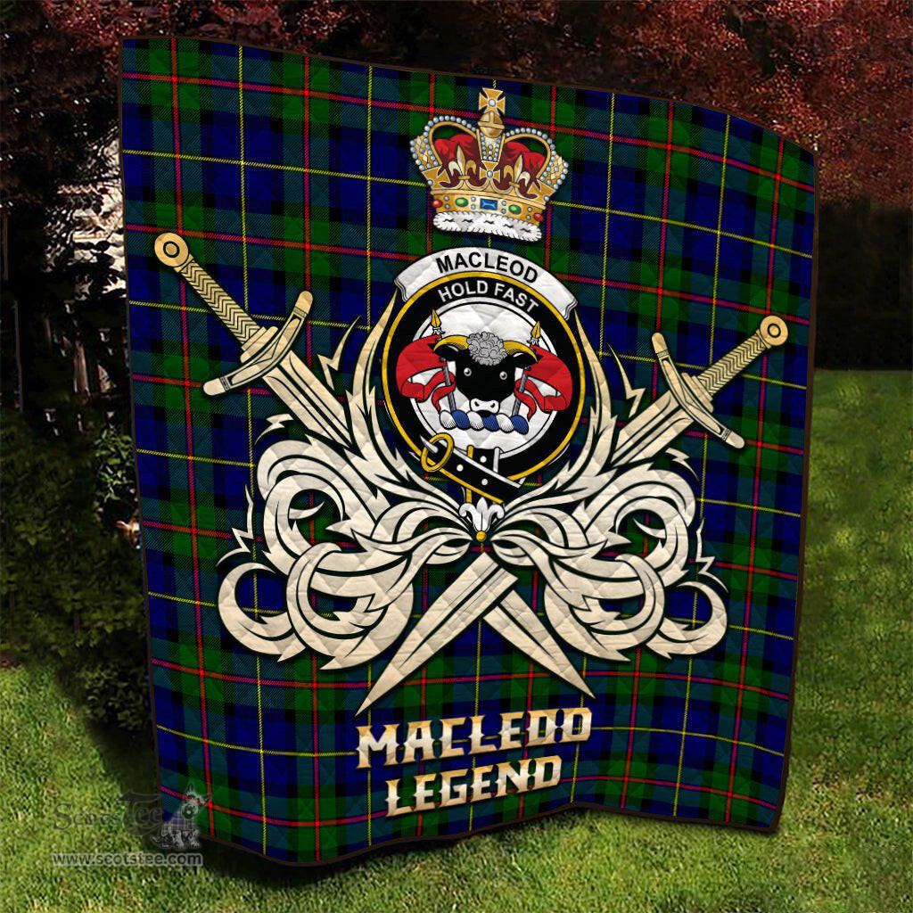 ScotsTee Shop Scottish MacLeod of Harris Modern Clan Crest Tartan Quilt The Golden Sword of Courageous Legacy Quilt