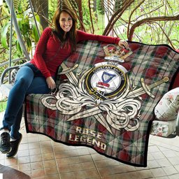 ScotsTee Shop Scottish Rose White Dress Clan Crest Tartan Quilt The Golden Sword of Courageous Legacy Quilt