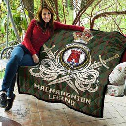 ScotsTee Shop Scottish Macnaughton Hunting Clan Crest Tartan Quilt The Golden Sword of Courageous Legacy Quilt