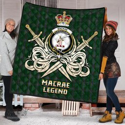 ScotsTee Shop Scottish MacRae Clan Crest Tartan Quilt The Golden Sword of Courageous Legacy Quilt