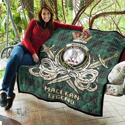 ScotsTee Shop Scottish MacLean Hunting Ancient Clan Crest Tartan Quilt The Golden Sword of Courageous Legacy Quilt