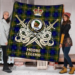 ScotsTee Shop Scottish Moore Clan Crest Tartan Quilt The Golden Sword of Courageous Legacy Quilt