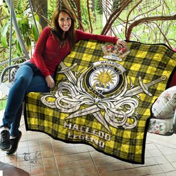 ScotsTee Shop Scottish MacLeod of Lewis Modern Clan Crest Tartan Quilt The Golden Sword of Courageous Legacy Quilt