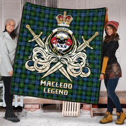 ScotsTee Shop Scottish MacLeod of Skye Clan Crest Tartan Quilt The Golden Sword of Courageous Legacy Quilt