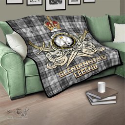 ScotsTee Shop Scottish Glendinning Clan Crest Tartan Quilt The Golden Sword of Courageous Legacy Quilt