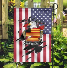 ScotsTee Shop American Briggs Coat of Arms Scratch on American Flag U.S. Flag Garden Flag/ House Flag