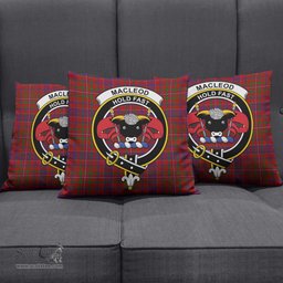 ScotsTee Shop Scottish MacLeod Red Clan Crest Tartan Pillow/ Pillow Cover Tartan Accessories for Home