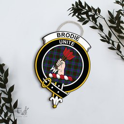 ScotsTee Shop Scottish Brodie Hunting Modern Clan Scottish Crest Tartan Wooden Hanging Wall Art Sign
