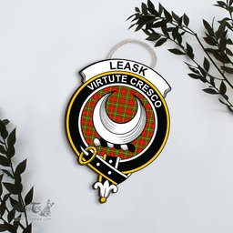 ScotsTee Shop Scottish Leask Clan Scottish Crest Tartan Wooden Hanging Wall Art Sign