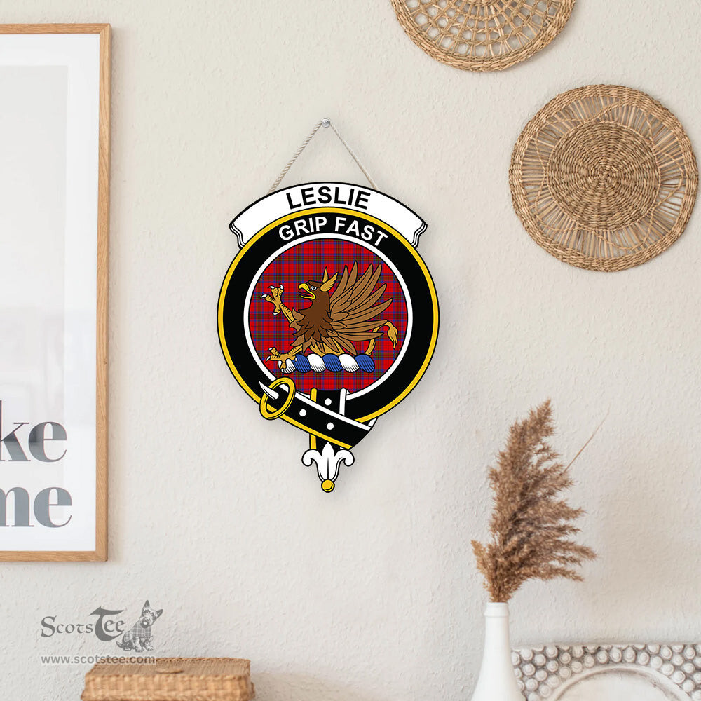 ScotsTee Shop Scottish Leslie Modern Clan Scottish Crest Tartan Wooden Hanging Wall Art Sign
