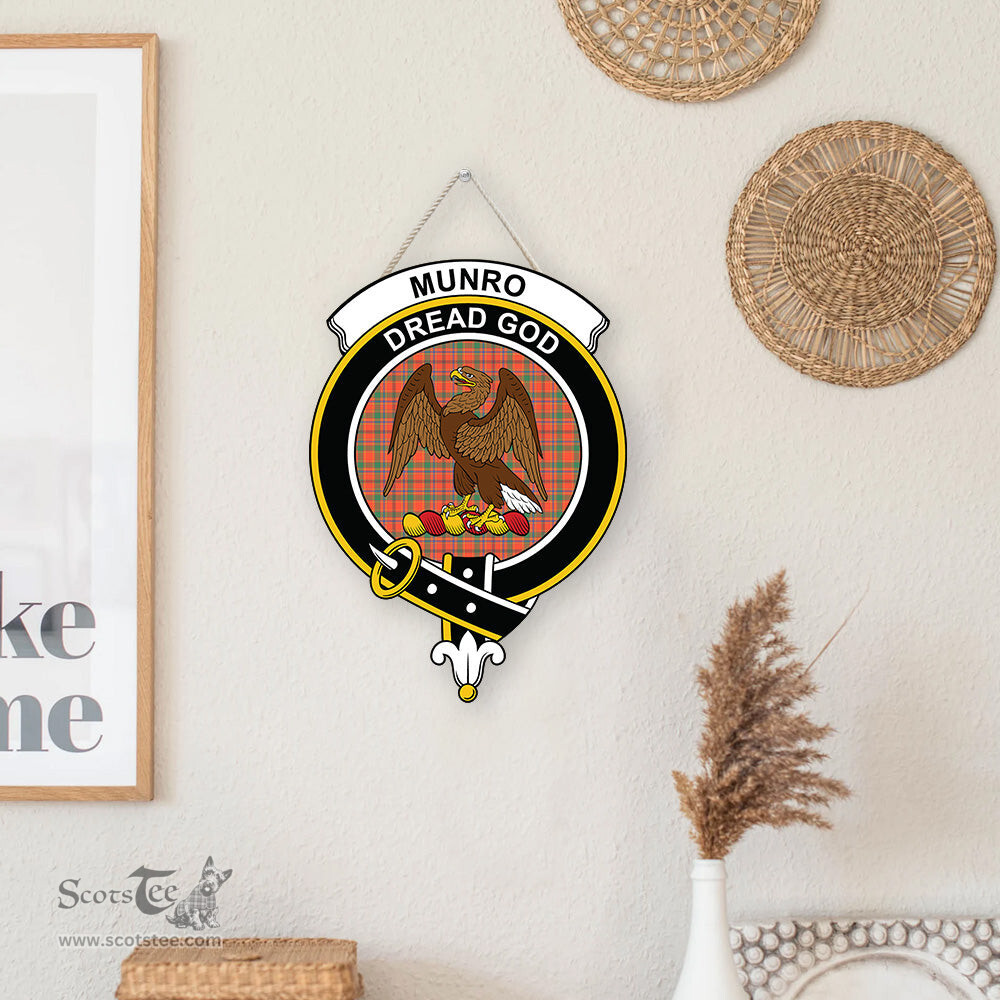 ScotsTee Shop Scottish Munro Ancient Clan Scottish Crest Tartan Wooden Hanging Wall Art Sign