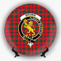 ScotsTee Shop Scottish Brown of Castledean (Broun of Castledean) Modern Crest Tartan Ceramic Plate